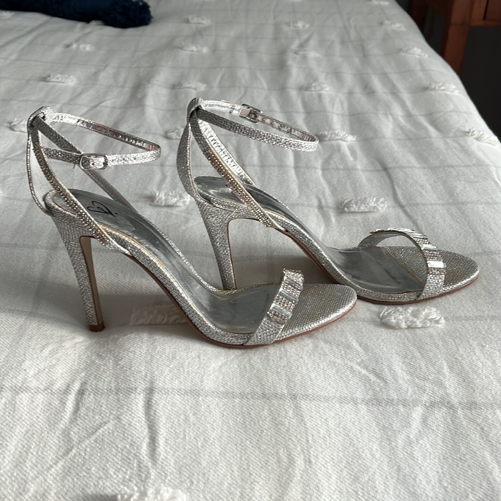 Special occasion 3 “ heals with rhinestone accents size 8